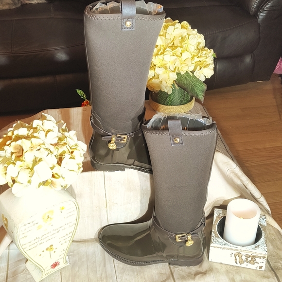 Michael Kors Signature Brown Rain Boots - Picture 2 of 10